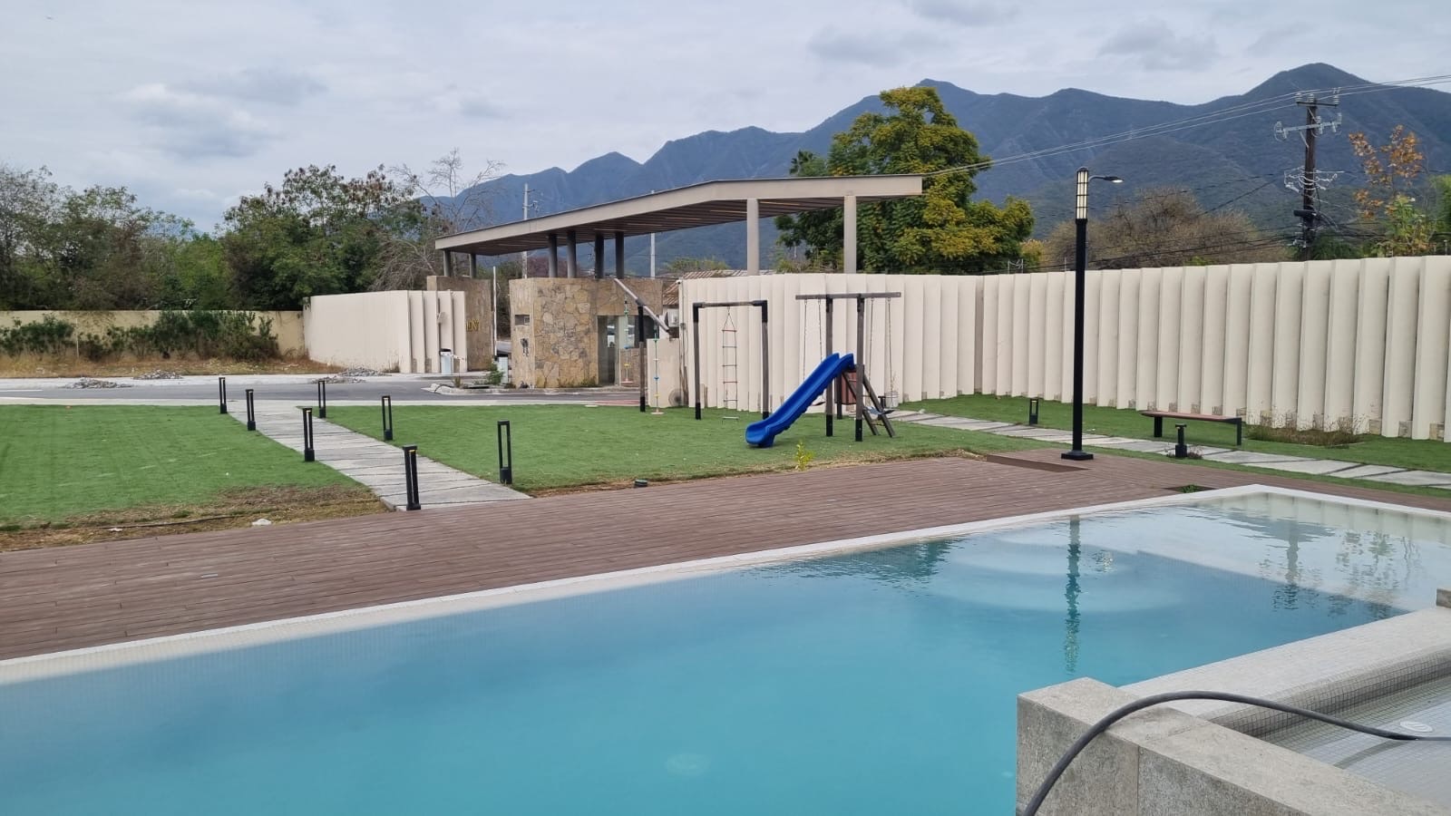 Fotografía de Terreno residencial en zona de plusvalía sobre Carretera Nacional